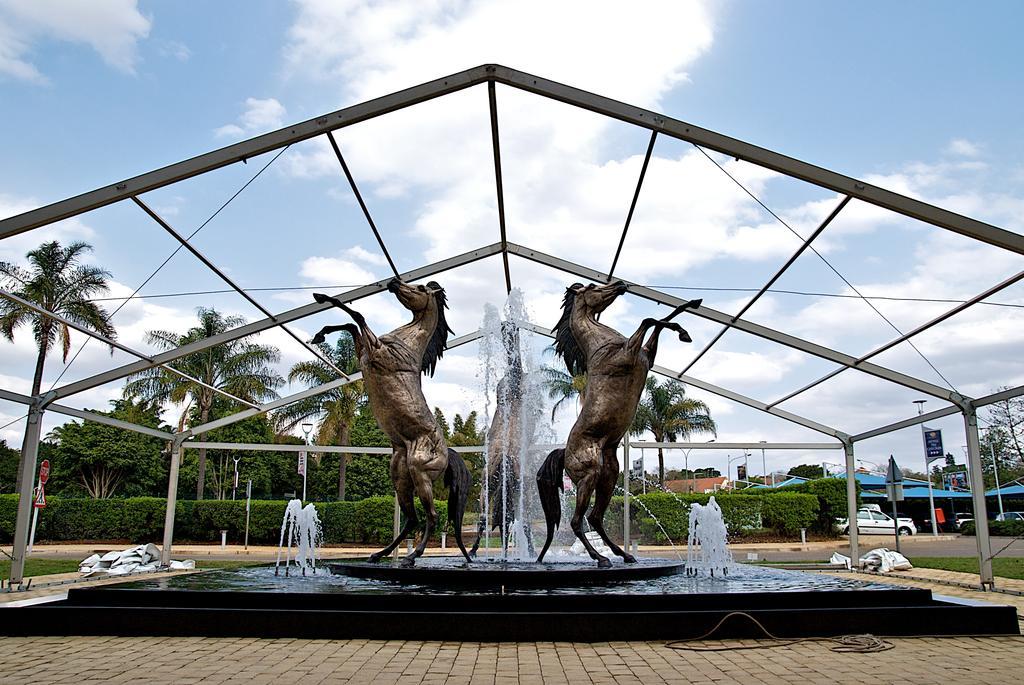 Golden Horse Hotel Pietermaritzburg Exterior photo